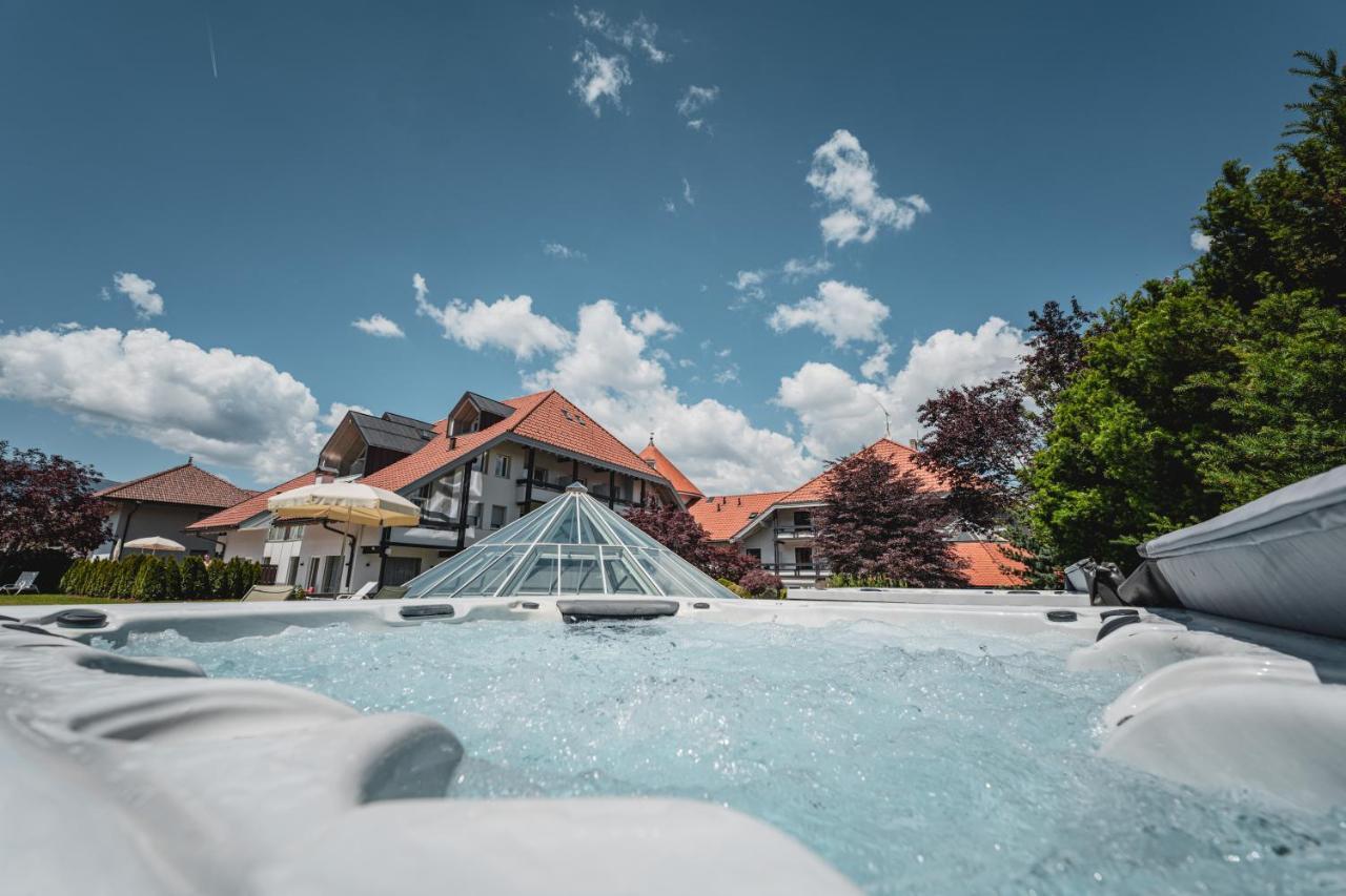 Schoenblick - Sport & Active Hotel Brunico Luaran gambar