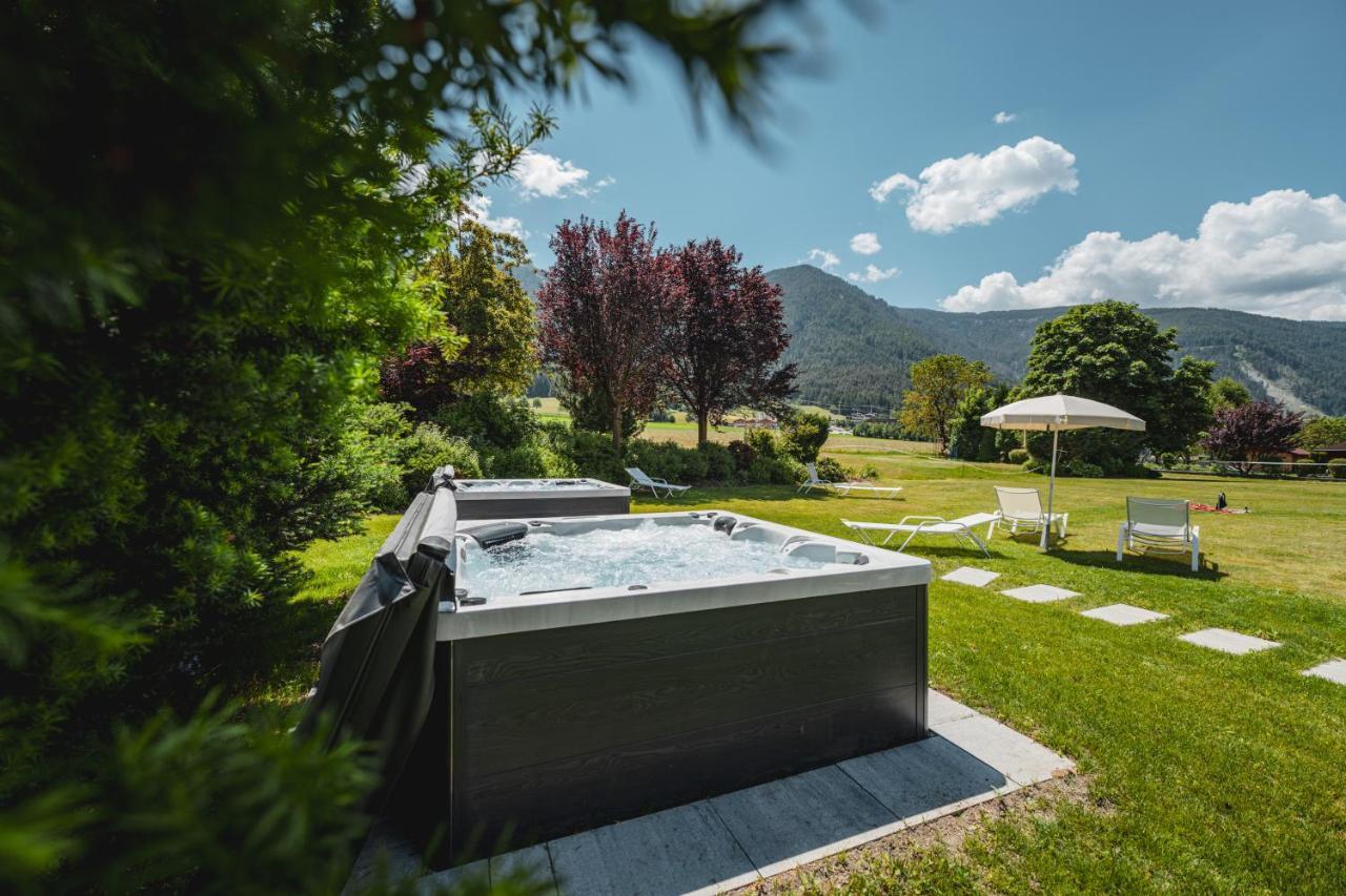 Schoenblick - Sport & Active Hotel Brunico Luaran gambar